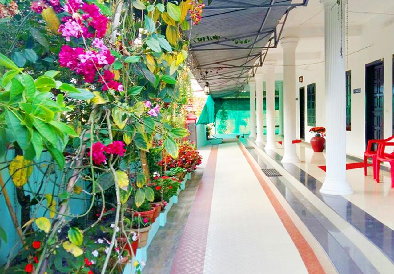 Viduthi Homestay มุนนาร์ ภายนอก รูปภาพ
